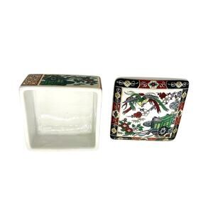 Imari Japanese Porcelain Trinket Box 3" X 3" CL66